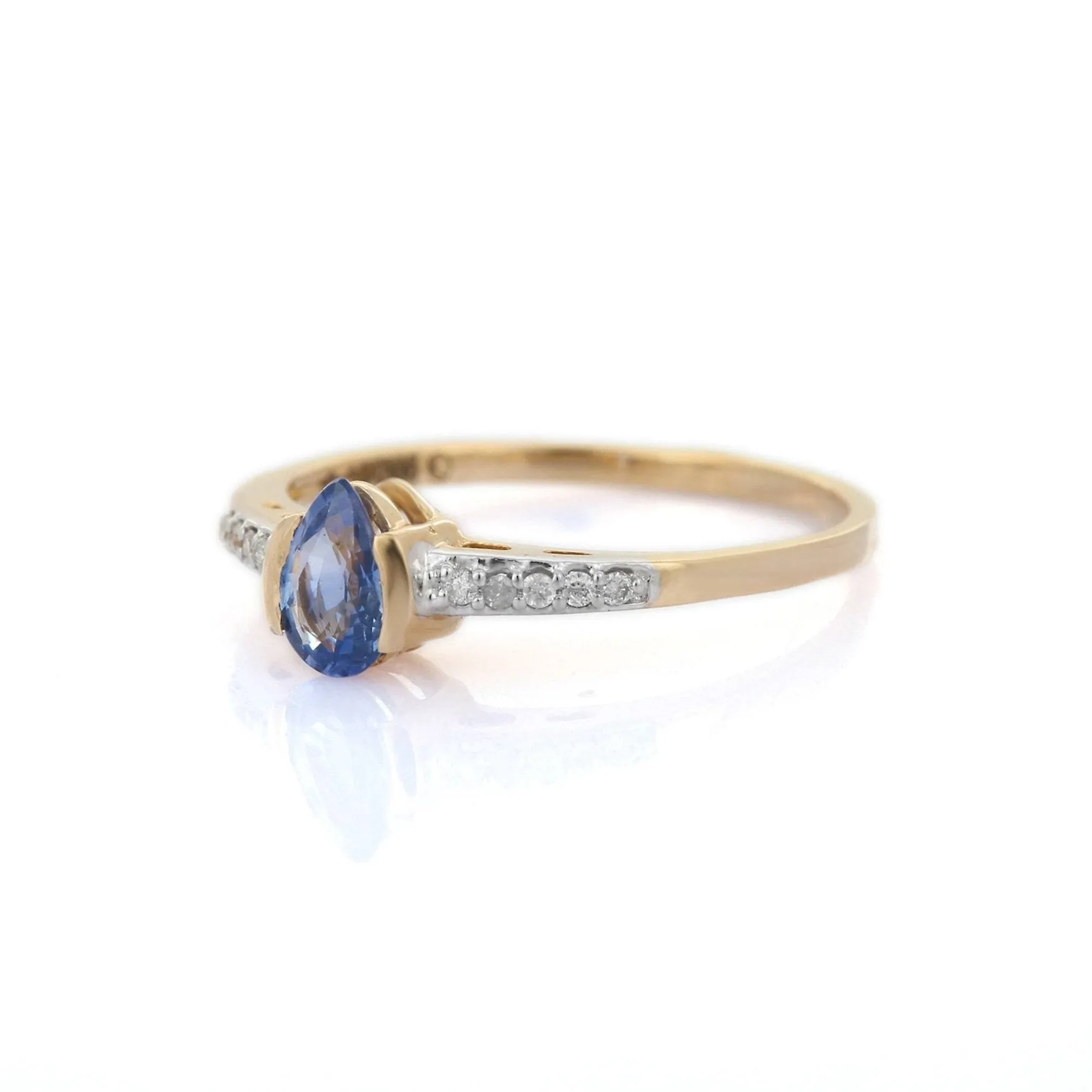 14K Yellow Gold Sapphire Ring