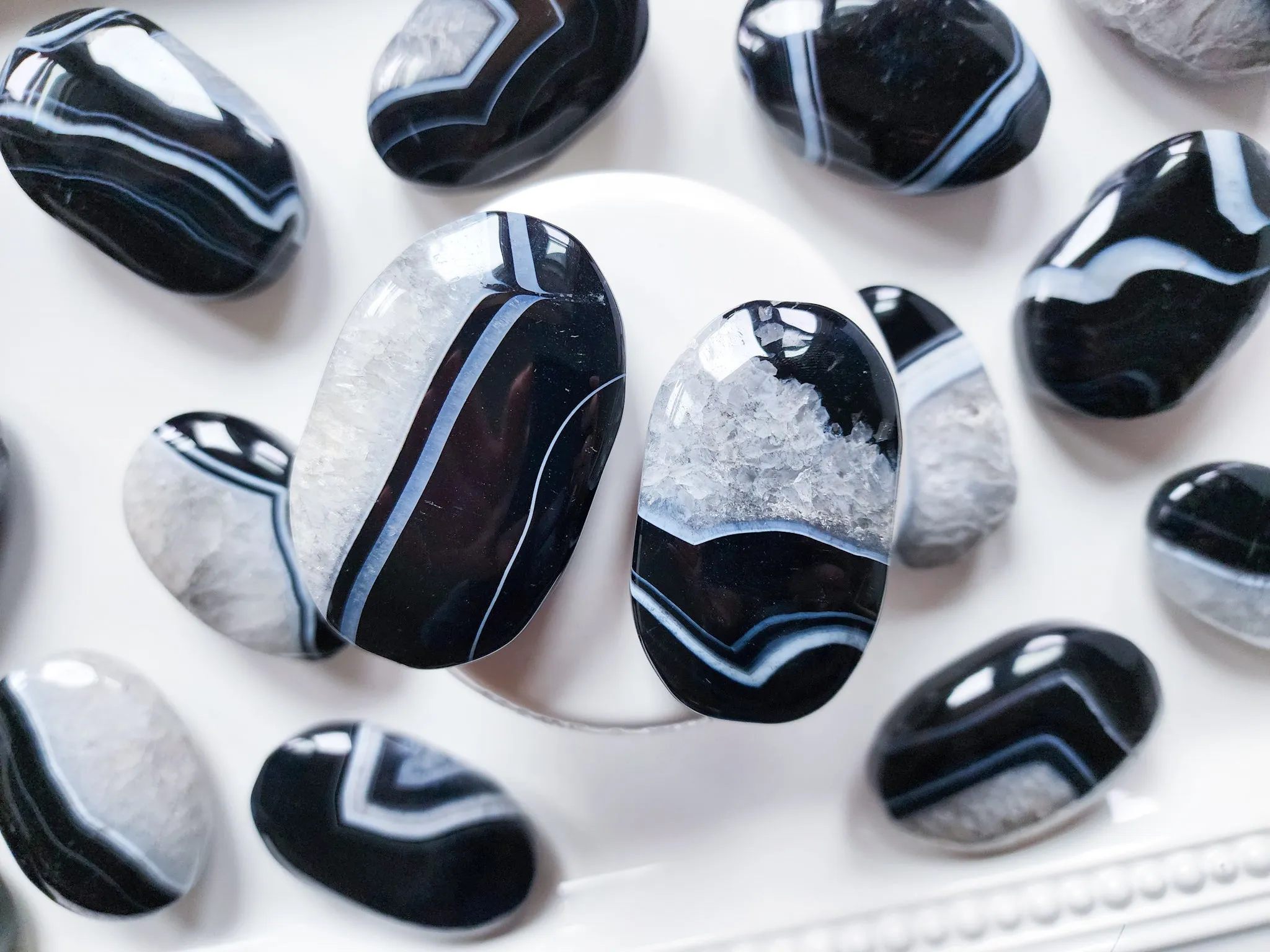 Black Sardonyx Palm Stone