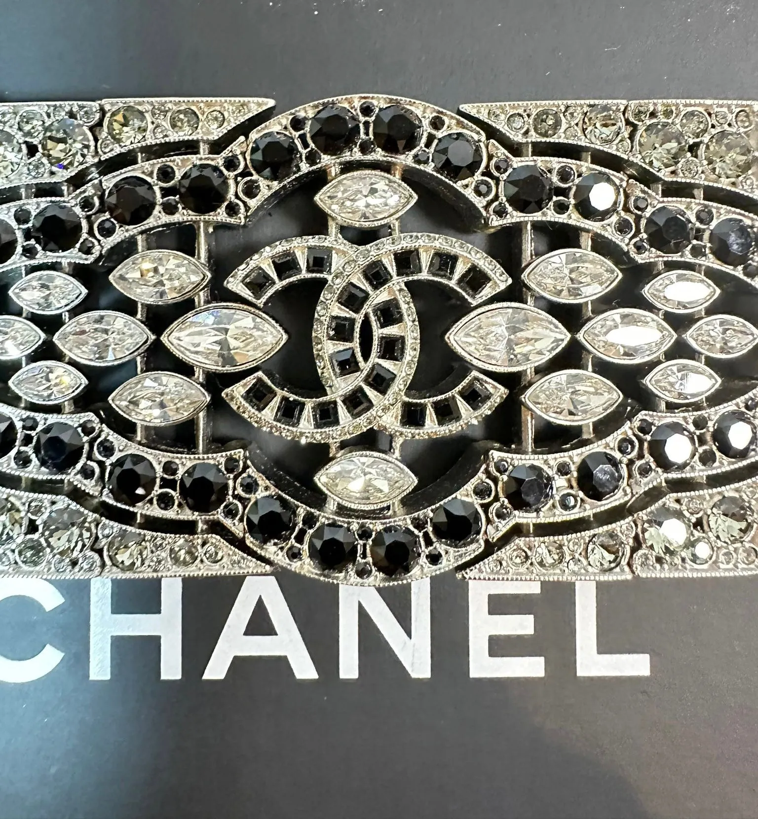 Rare Chanel 15K Limited Edition Runway Look #97 Crystal Statement Bracelet w Box