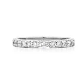 Scalloped Pinched Style Diamond Ring