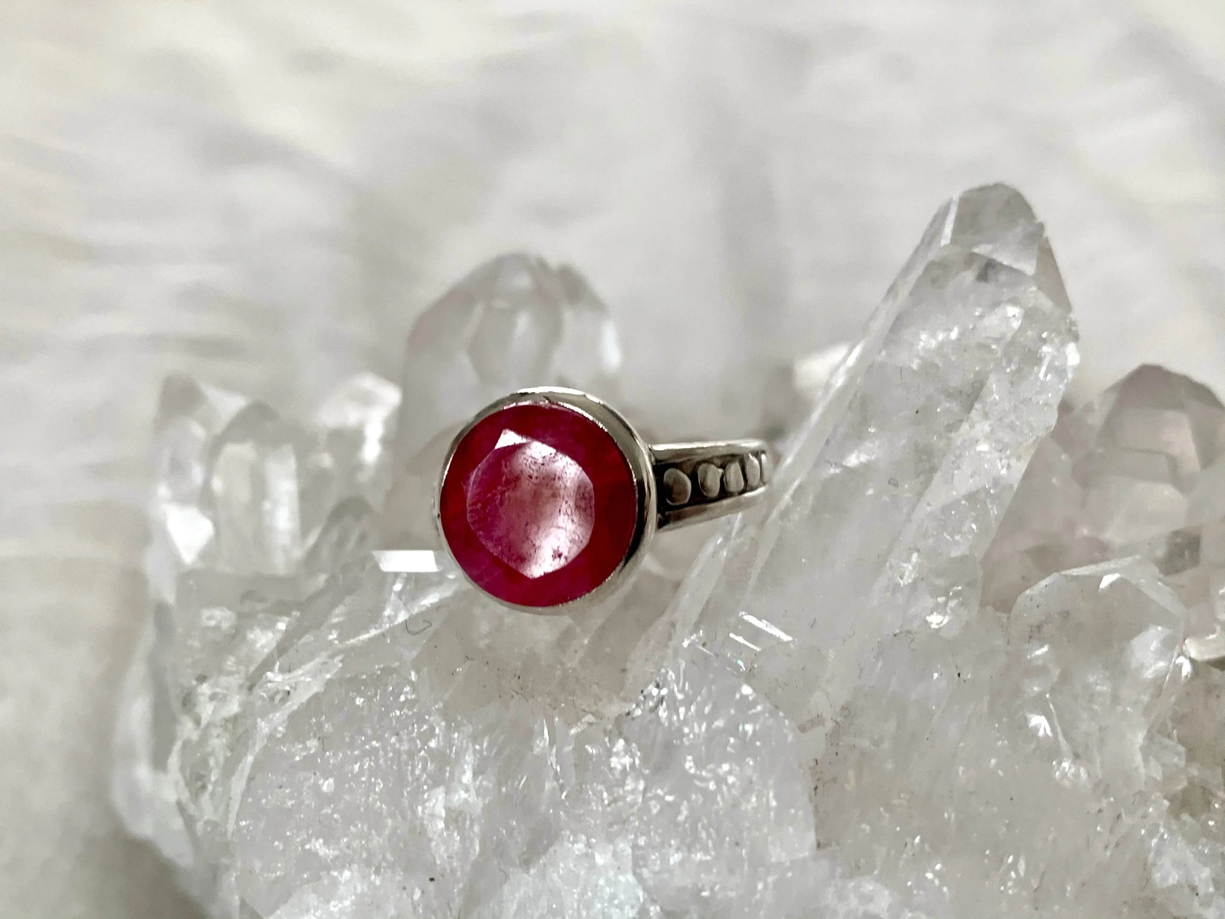 Semi- precious Emerald / Ruby / Sapphire Eseld Ring